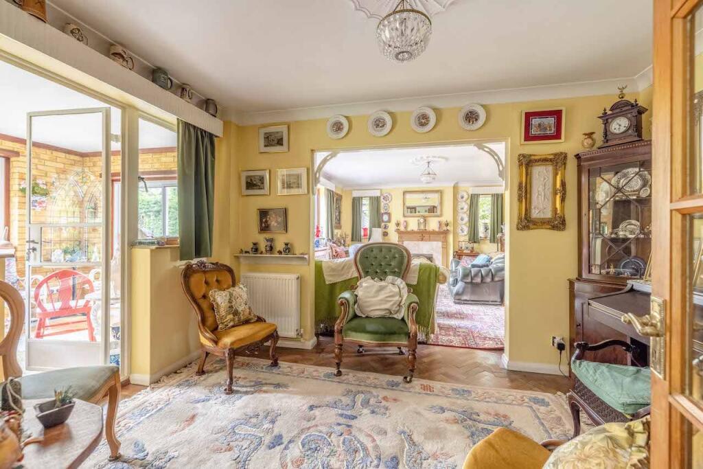 House in Slough, Windsor and Maidenhead - View 3