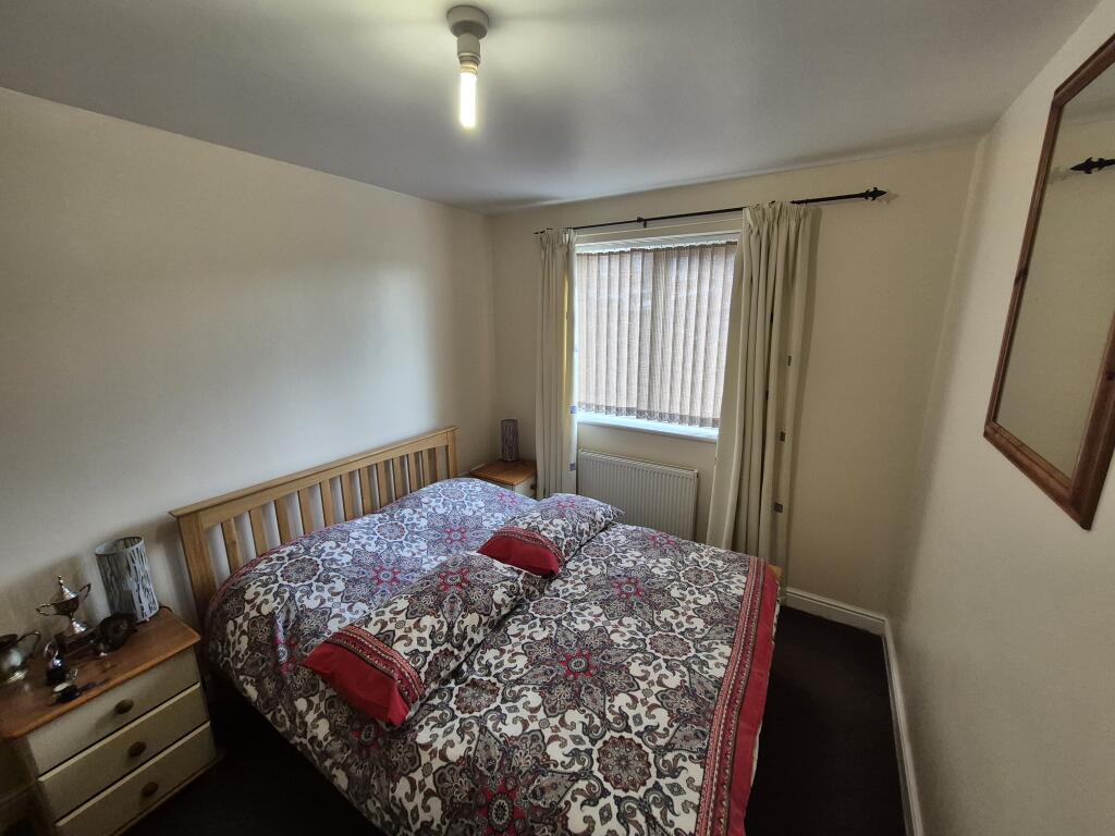 Apartment in Hull, Kingston upon Hull - More