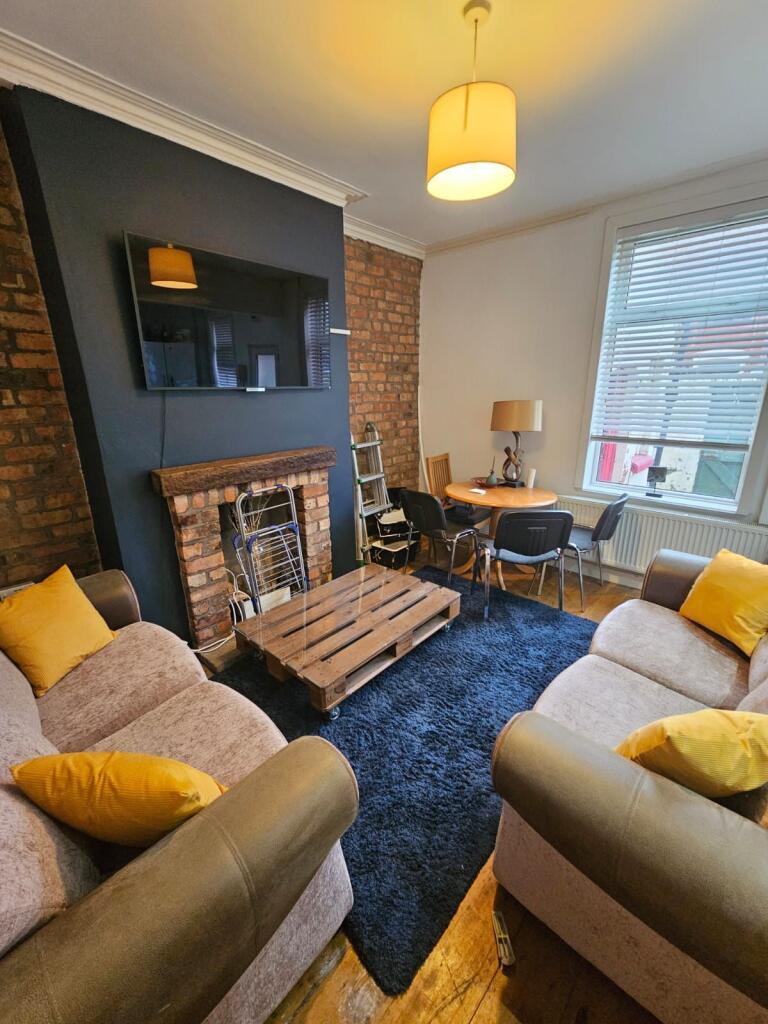 Main image of property: 4 Bed - Portman Road, Wavertree, L15