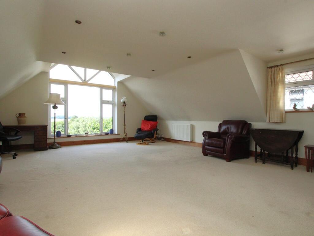 Sandy Lane, Upton, Poole, BH16 photo 4