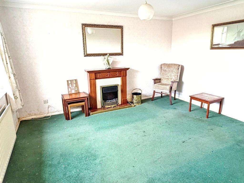 Belvoir Walk, Bedford, MK41 8LE photo 3