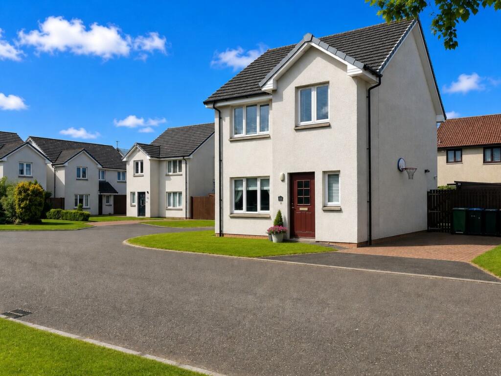 Main image of property: 2 Queich Court, Milnathort, KY13