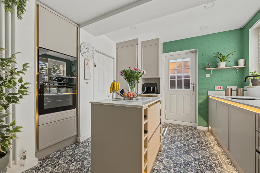 House in Peterborough, Orton Longueville - View 2