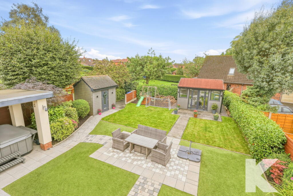House in Oldham - View 4