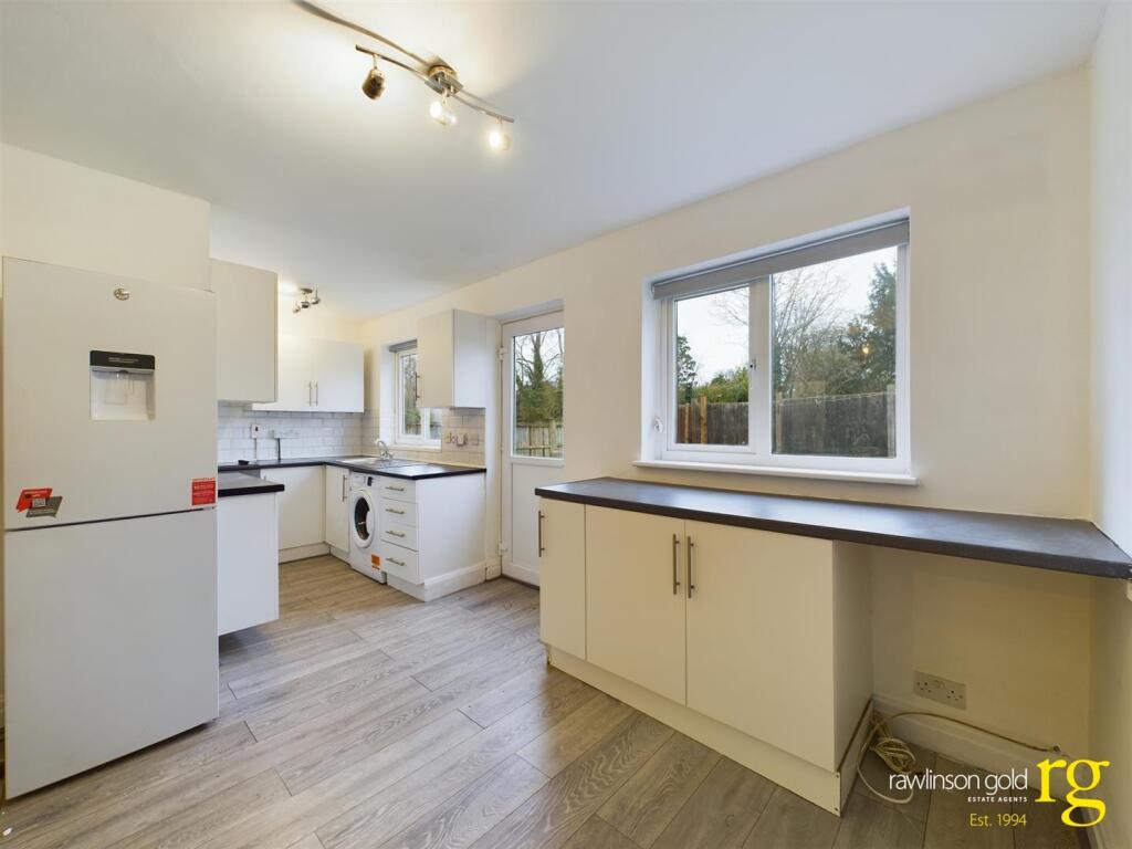 Maricas Avenue, Harrow photo 4