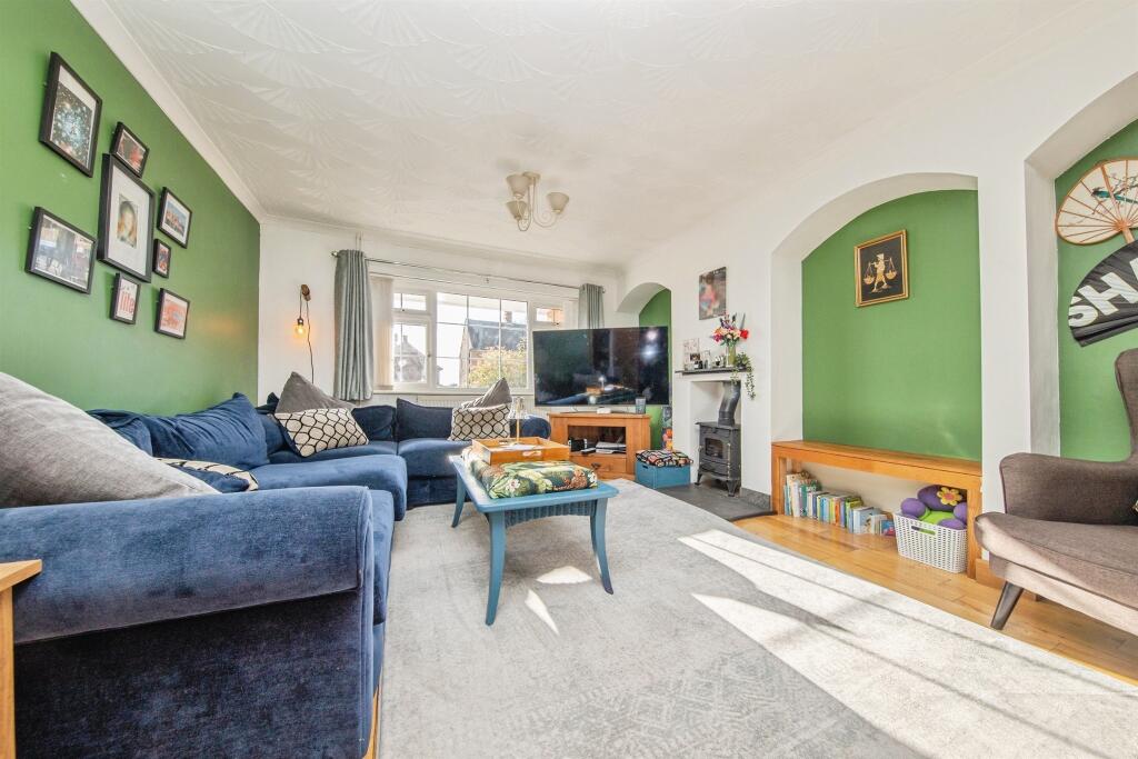 House in Ipswich, Belstead Hills - View 2
