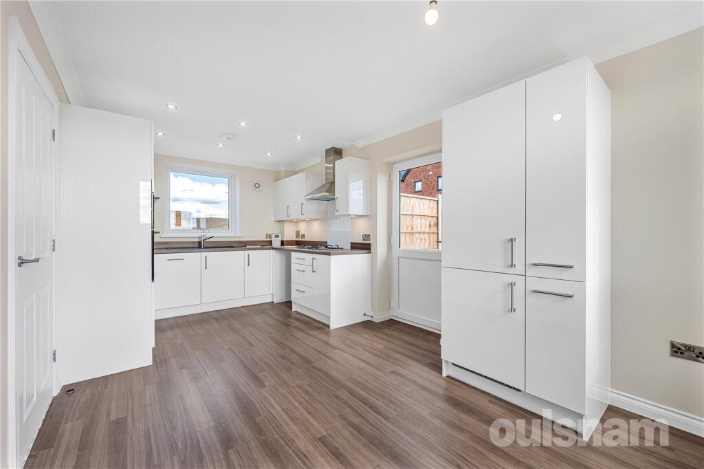Lowans Court, Redditch, Worcestershire, B97 photo 3
