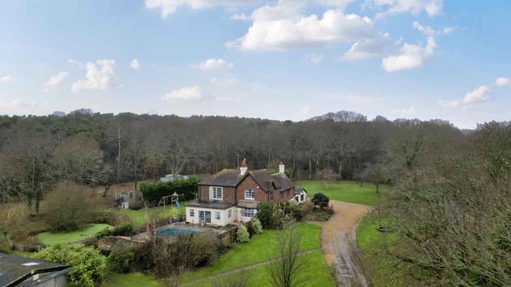 Main image of property: Park Lane, Laughton