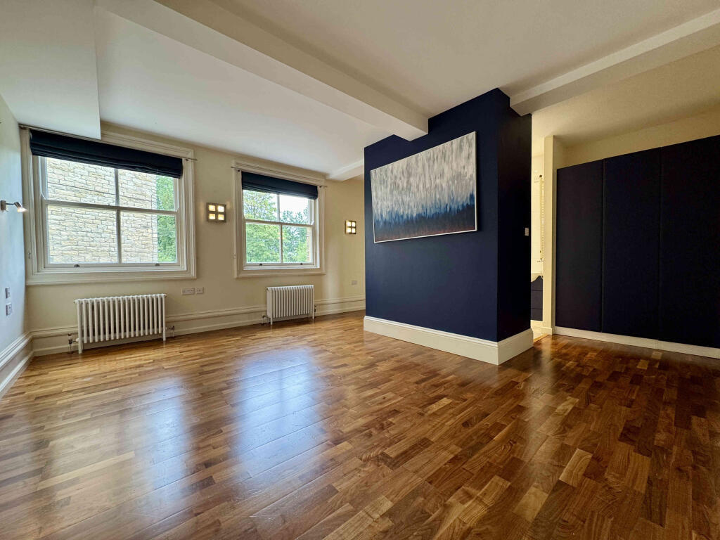 Flat 2, The Coach House, 70 New North Road, Edgerton HD1 5NE photo 2