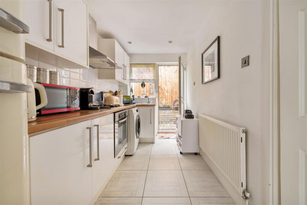 House in London - View 4