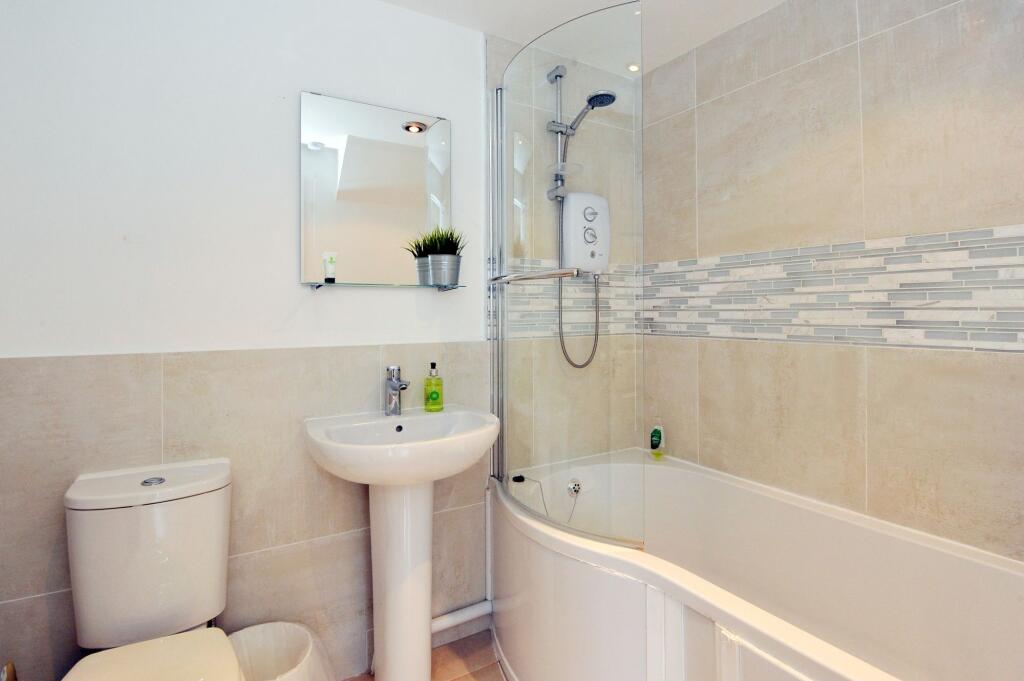 Trumpsgreen Road, Virginia Water - View 6