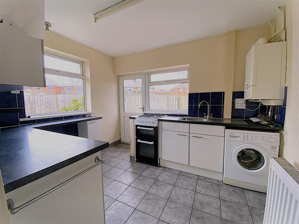 University Close, Syston, Leicester photo 3