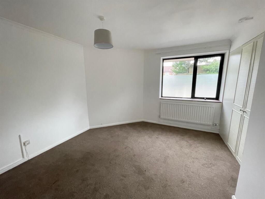 Apartment in Warrington - View 4