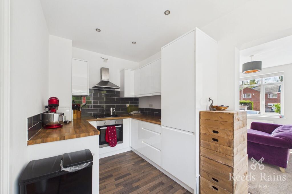 House in Halifax - View 5