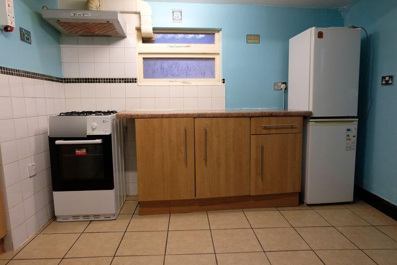1 bedroom maisonette for rent