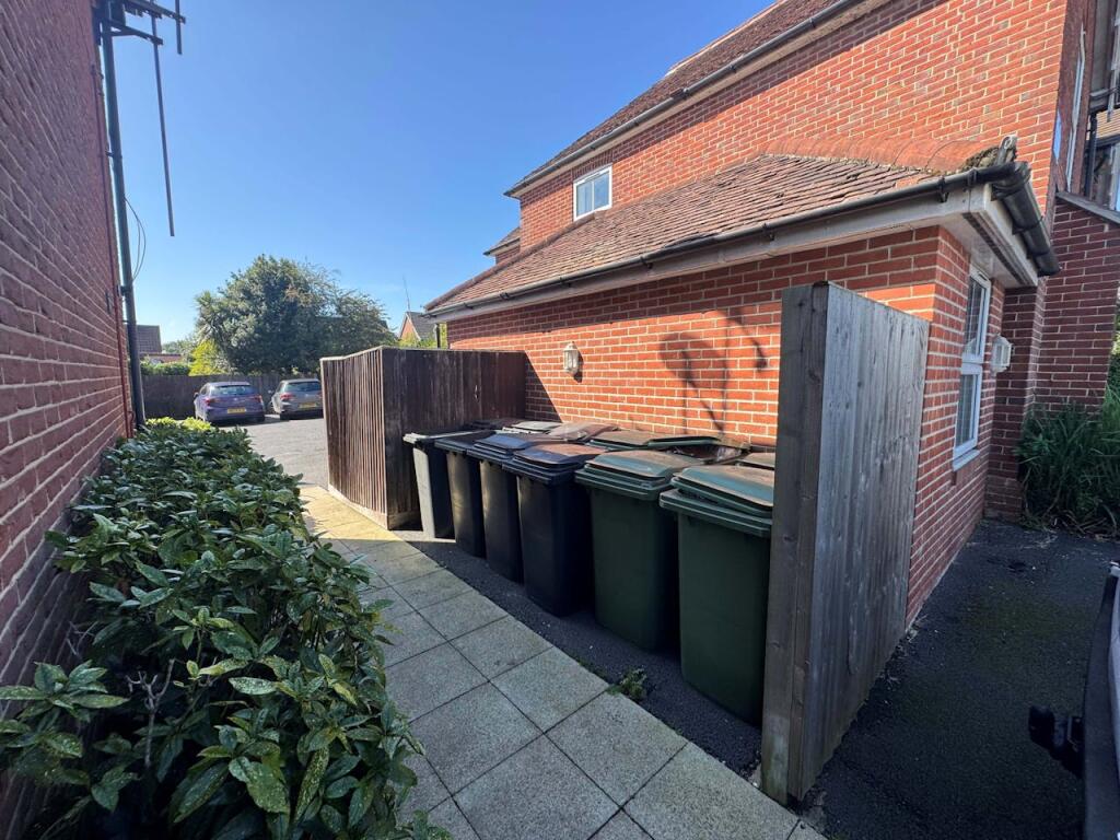 1-6 Oak Villas, Winchester Road, Bishop’s Waltham, Southampton, SO32 1BR photo 5