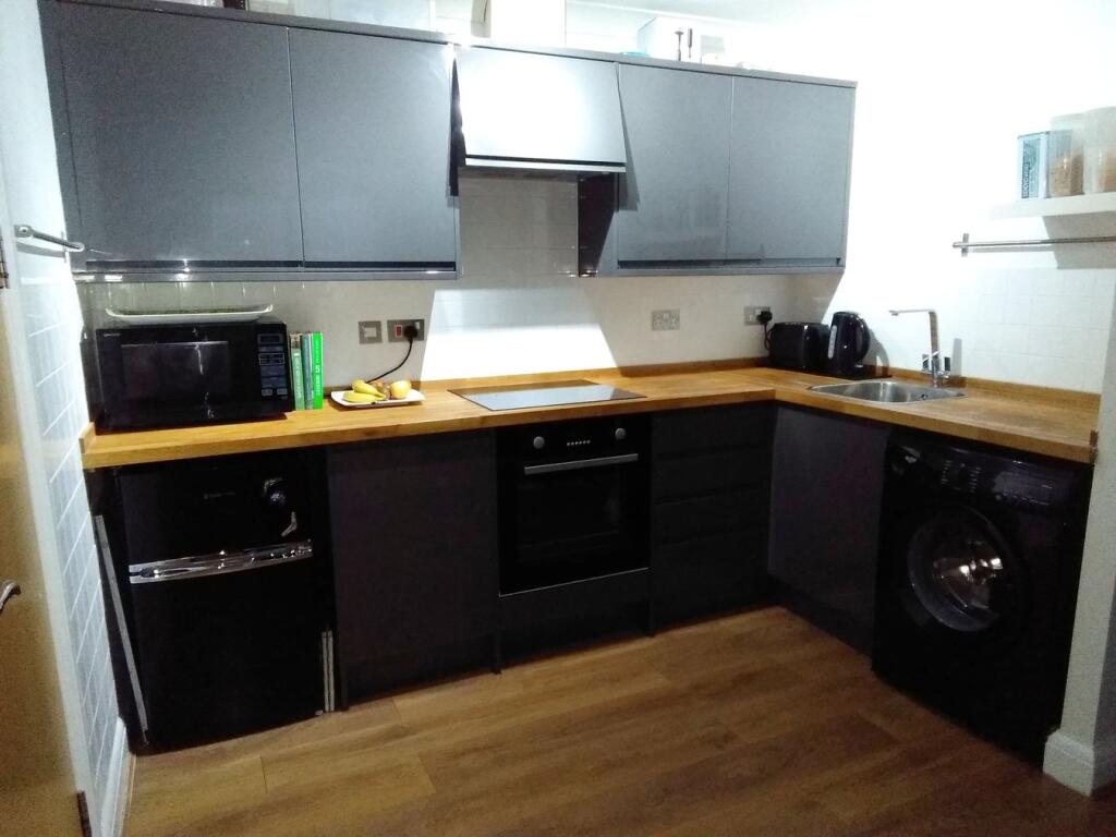 Main image of property: Park Street, Luton, LU1