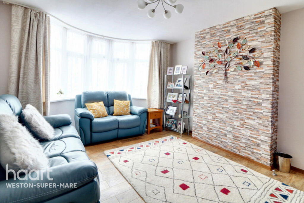 Birchwood Avenue, Weston-Super-Mare photo 4