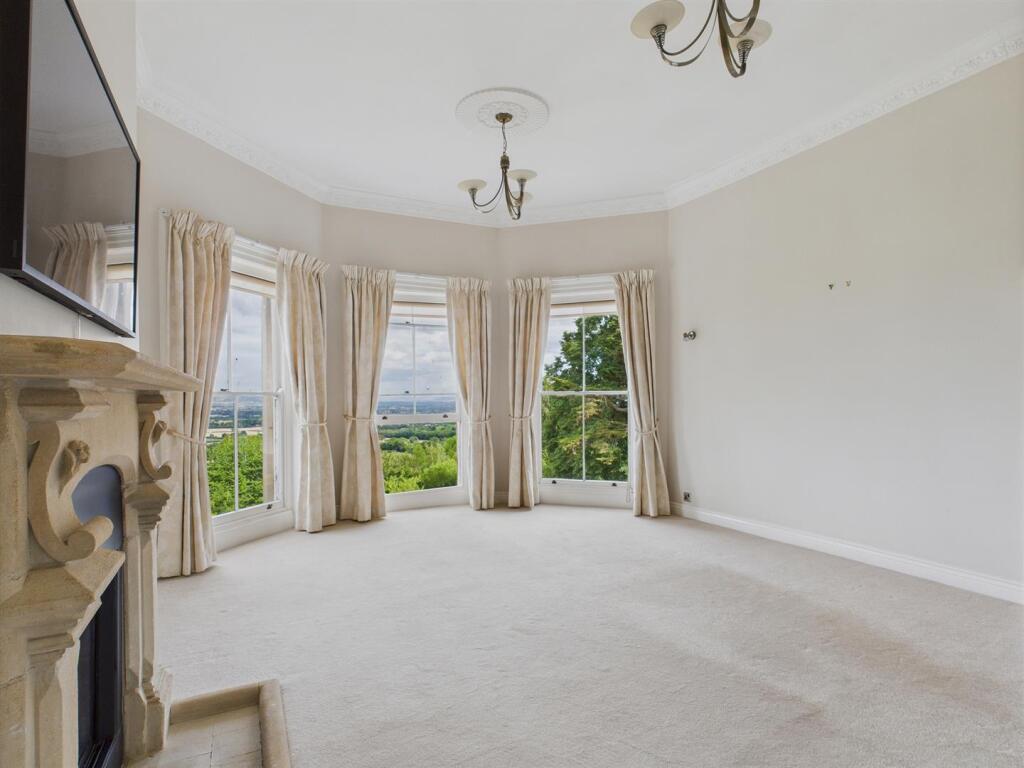 Apartment in Worcester - View 5
