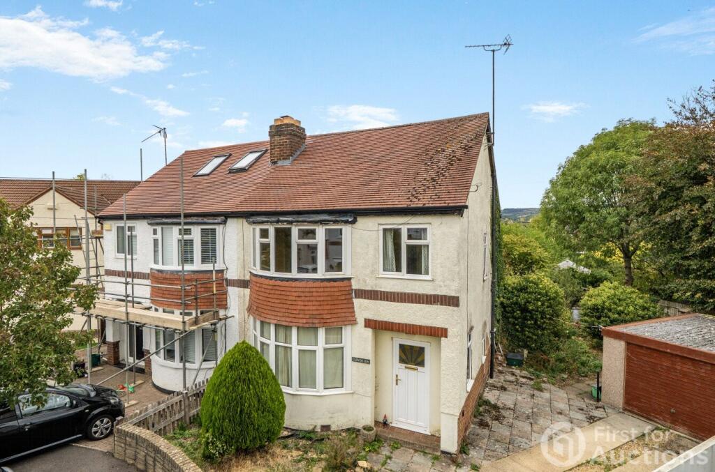 Main image of property: Chatsworth Drive, Cheltenham, Gloucestershire
