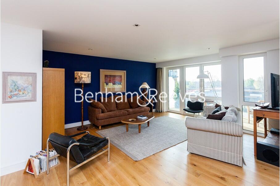 Main image of property: Kew Bridge Road, Brentford, TW8