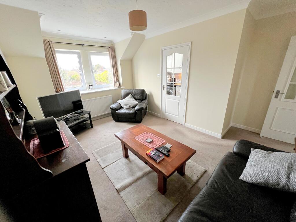 34-36 Whitefield Road, New Milton, Hampshire. BH25 6DF - View 4