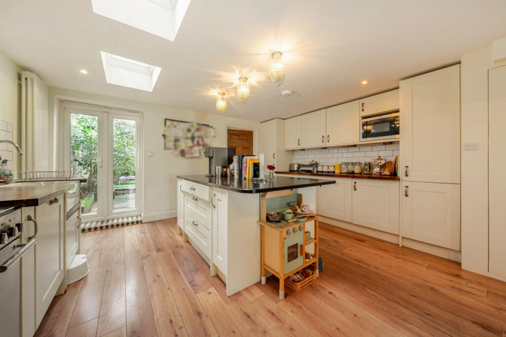 House in London, East Dulwich - View 3