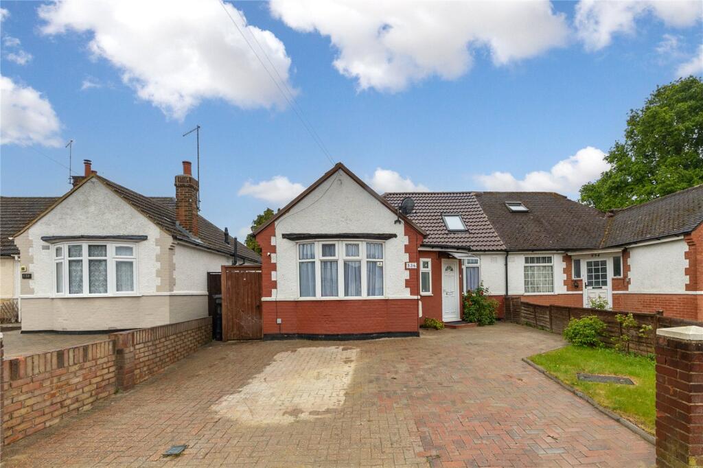 Main image of property: Hitchin Road, Luton, Bedfordshire, LU2
