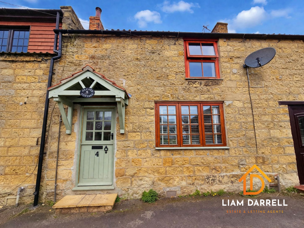 2-bed house on North Lane, Cayton, Scarborough, North Yorkshire, £195,000