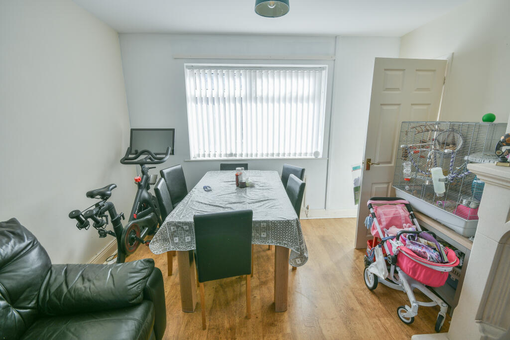 House in Newcastle upon Tyne - View 4
