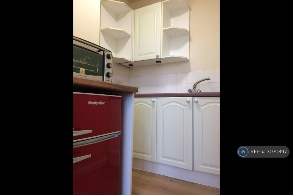 Apartment in Wallasey, New Brighton - View 4