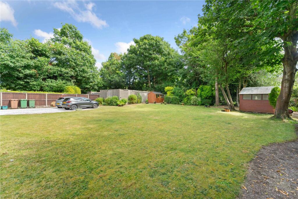 Grosvenor Road, Wallington, SM6 - More