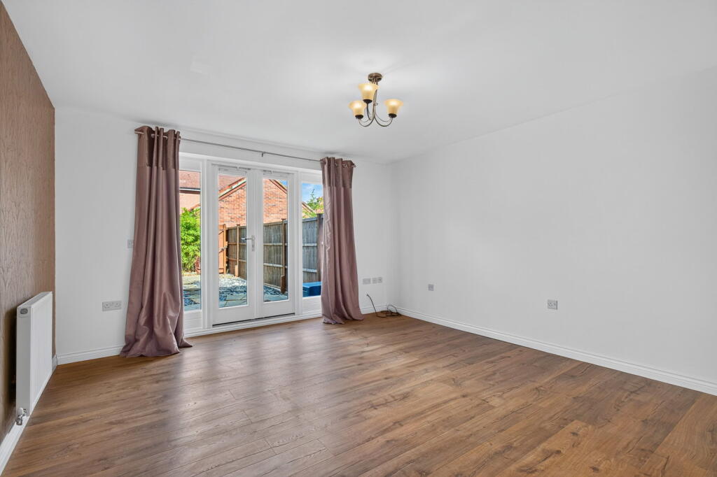 House in Northampton - View 5