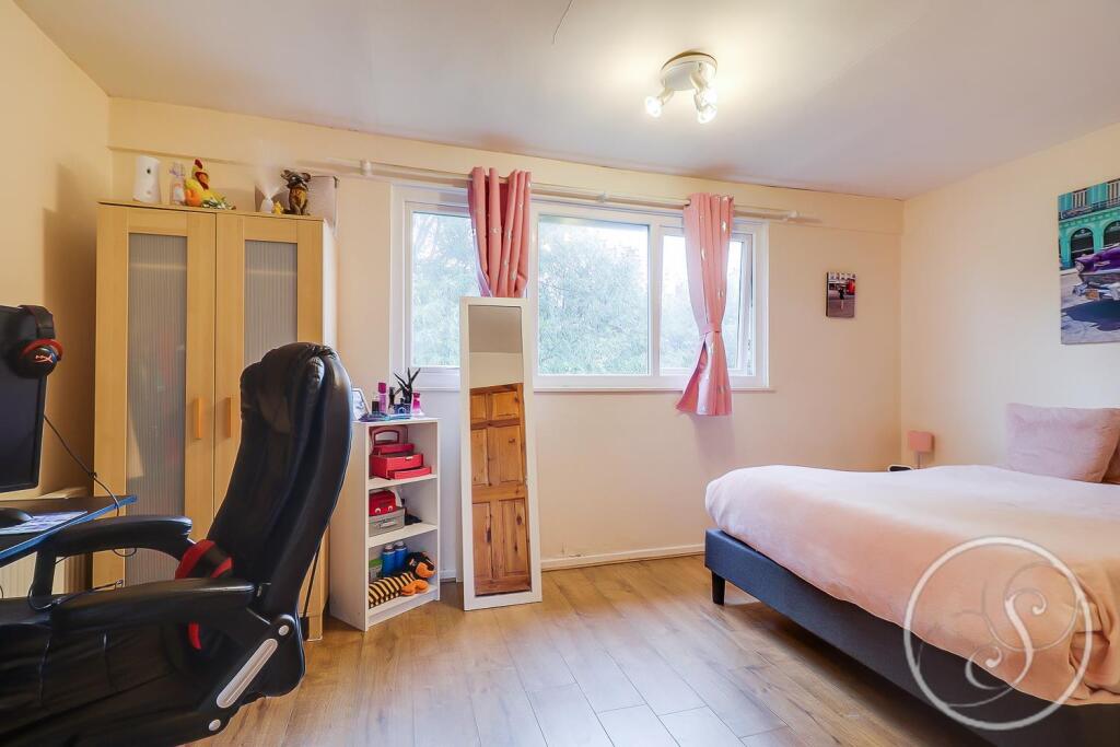 Apartment in Leeds - View 3
