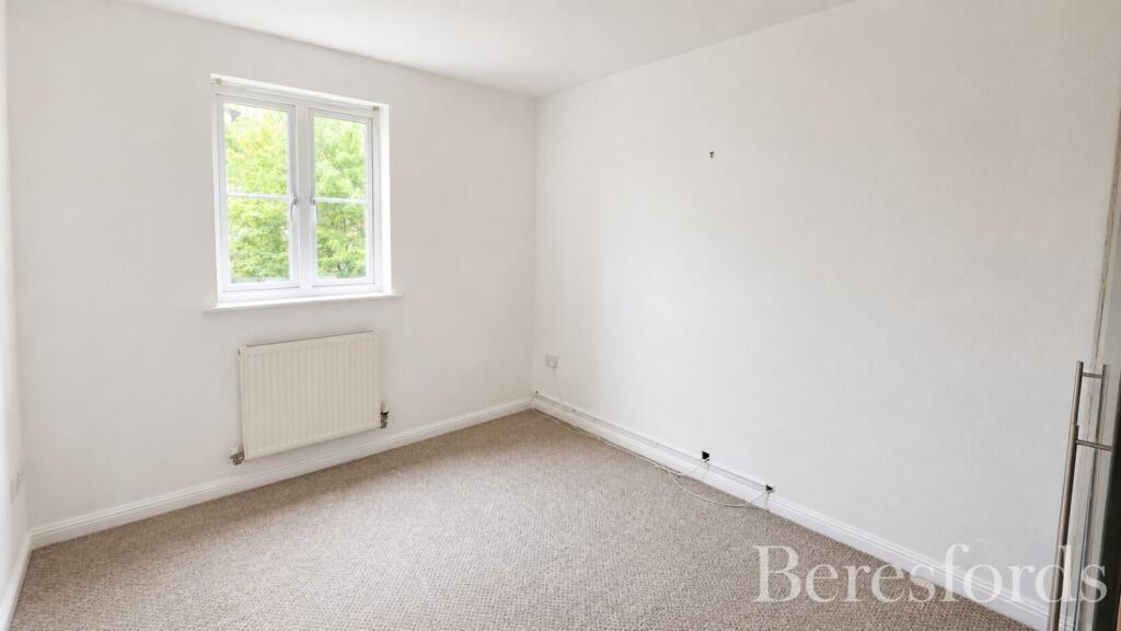 Apartment in Romford - More