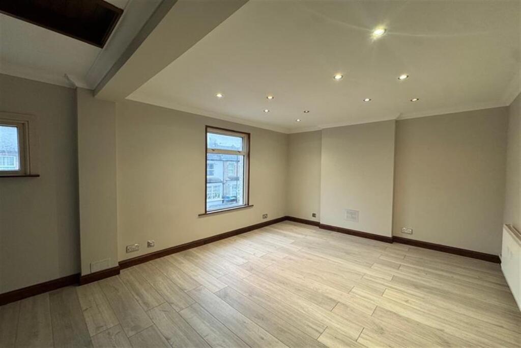 Main image of property: Wyche Grove, CR2