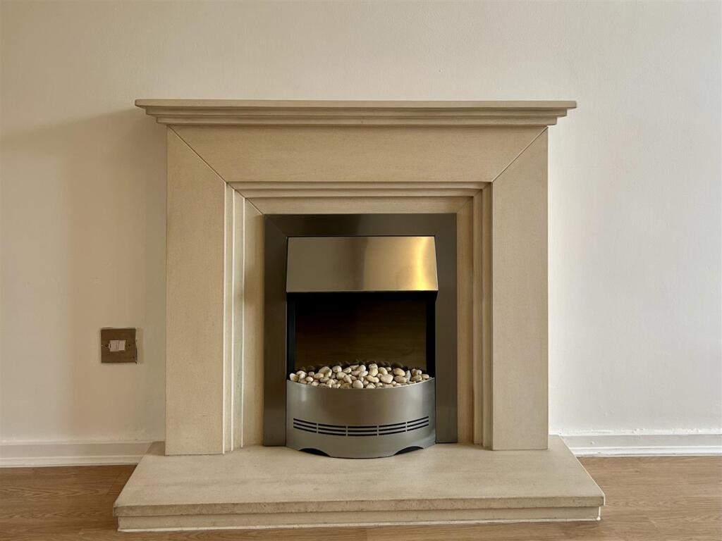 Additional image 6 of Wicklow Close, Halesowen