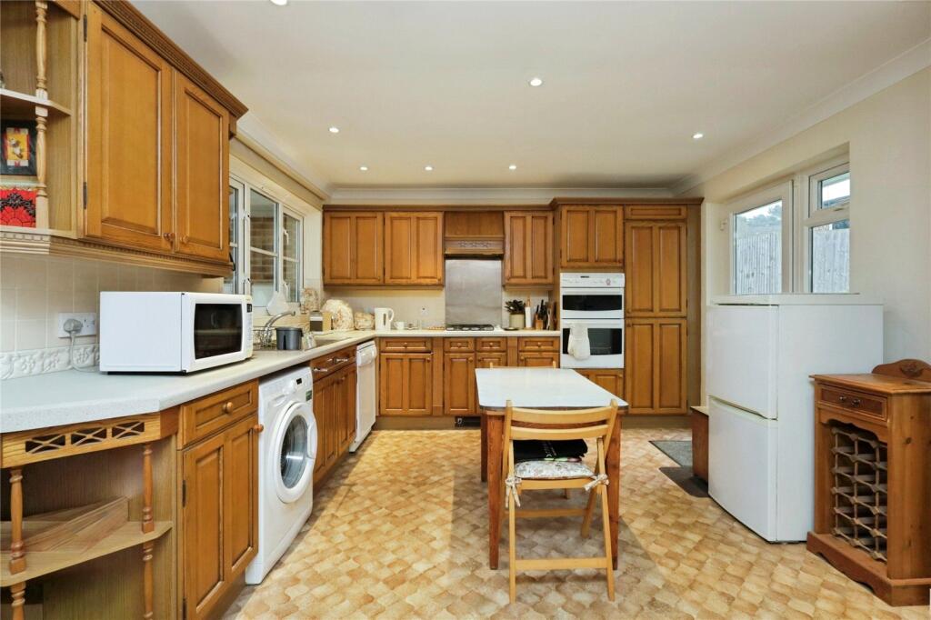 Littlewood Lane, Buxted, Uckfield, East Sussex, TN22 photo 3