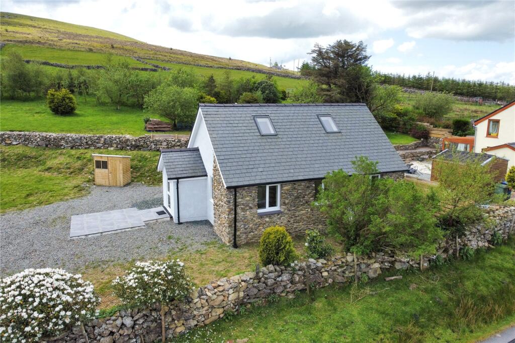 Main image of property: Rhosgadfan, Caernarfon, Gwynedd, LL54
