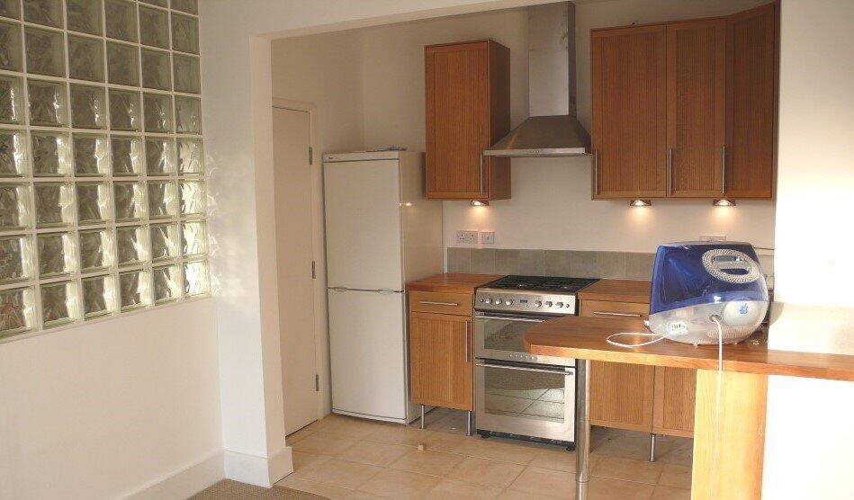 Apartment in Brighton, Round Hill - View 3