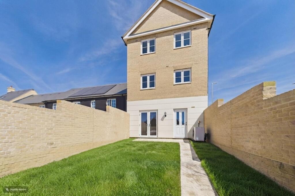 House in Ipswich - View 4