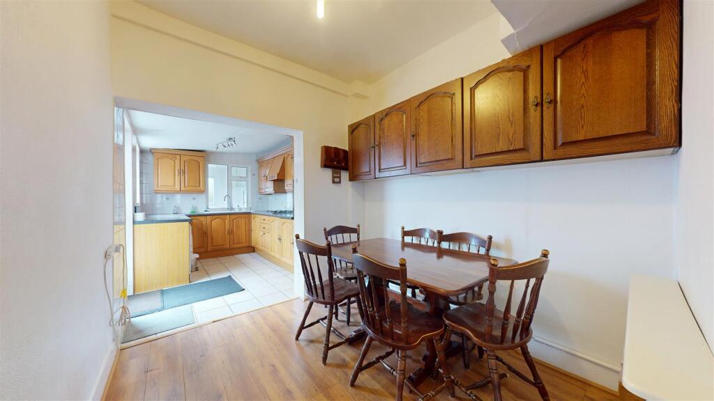 House in Dartford - View 5