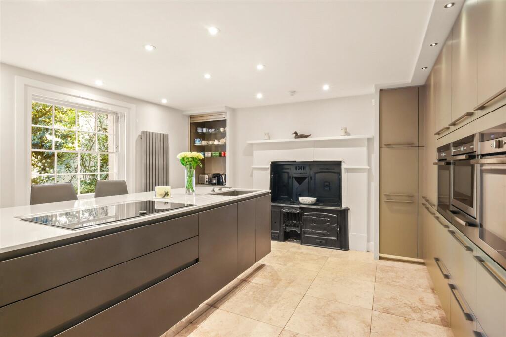 St. Georges Road, Cheltenham, Gloucestershire, GL50 photo 3