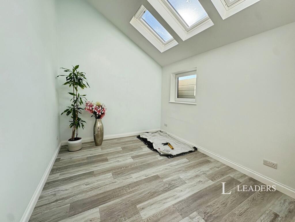 House in Portsmouth - View 4