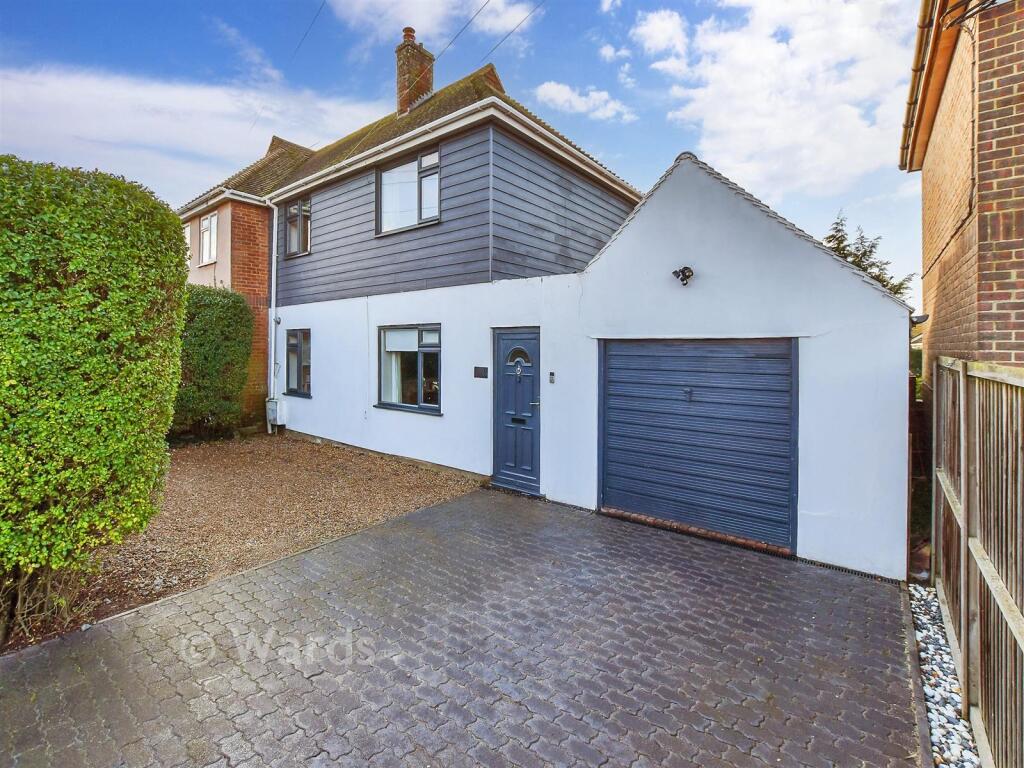3-bed semi-detached on Redoubt Way, Dymchurch, Kent, £350,000