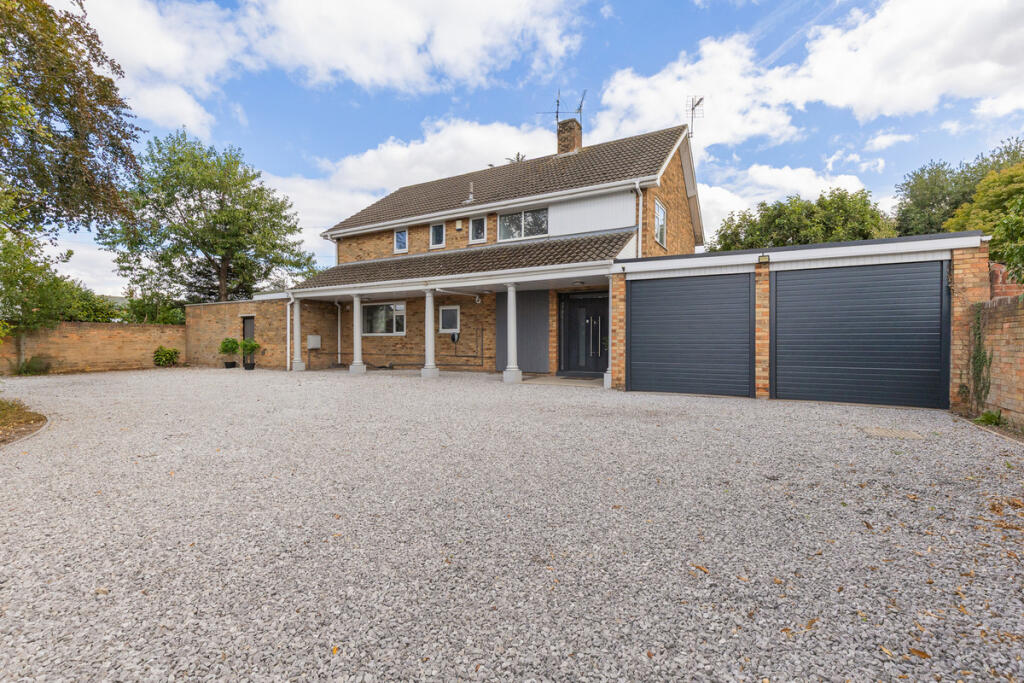 House in Doncaster - View 2