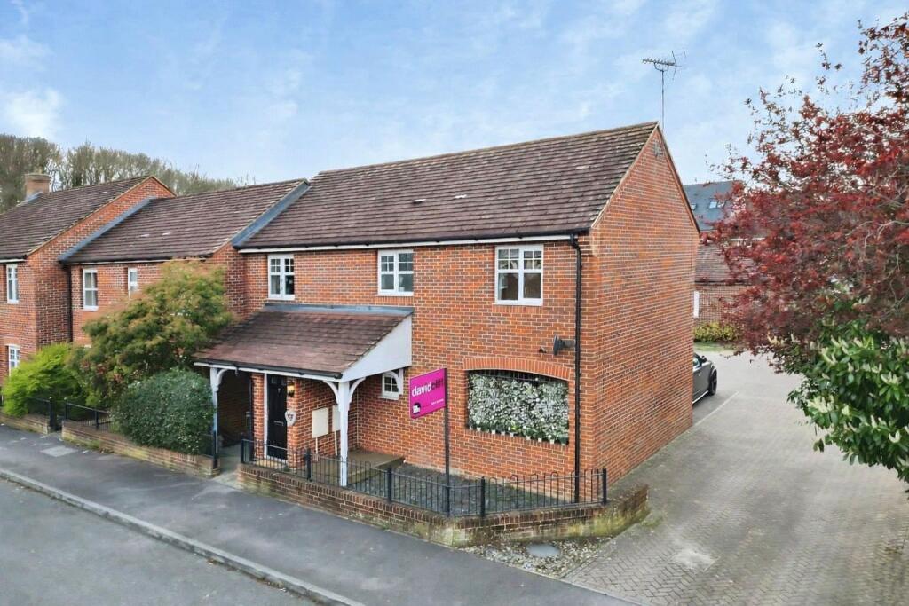 Main image of property: Pheasant View, Bracknell, Berkshire, RG12