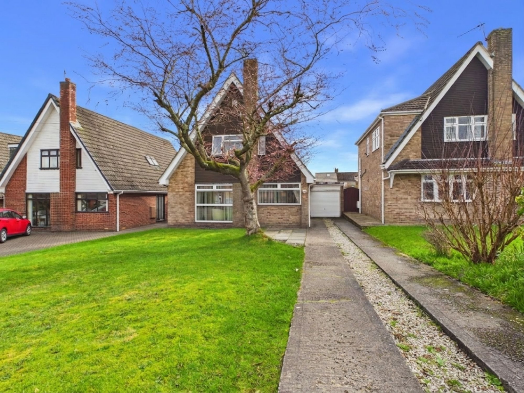 Main image of property: High Moss, Ormskirk, L39
