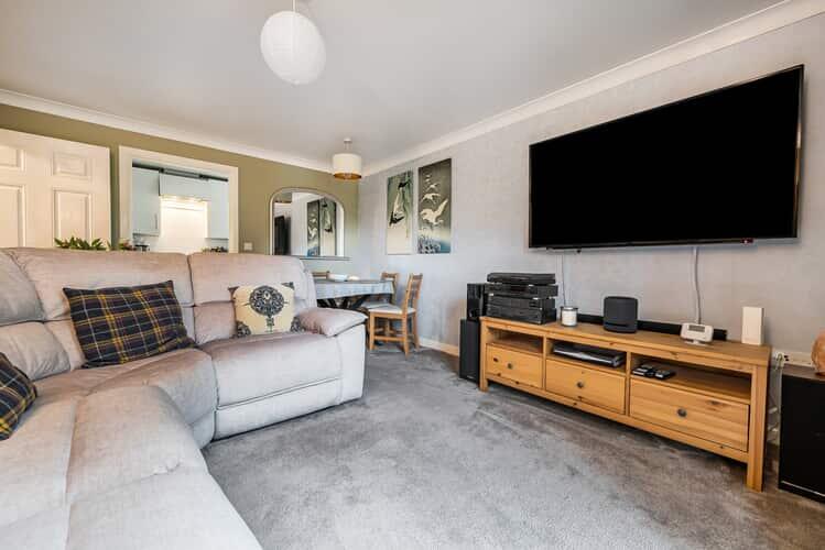 2-bed flat on Beatty Rise, Reading, Berkshire, RG7, £168,750