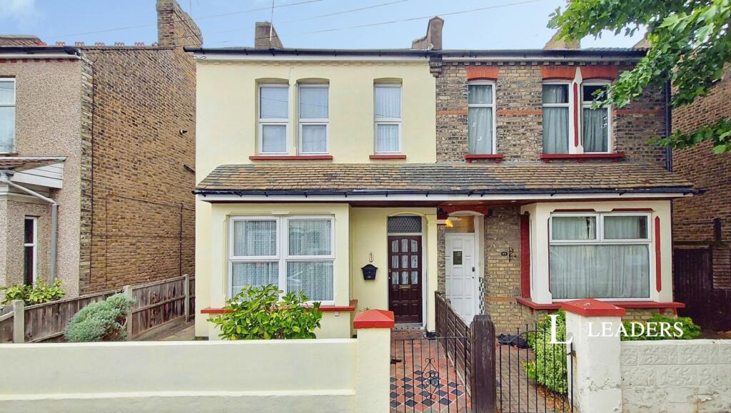 Main image of property: Maldon Road, Southend-on-Sea, Essex, SS2
